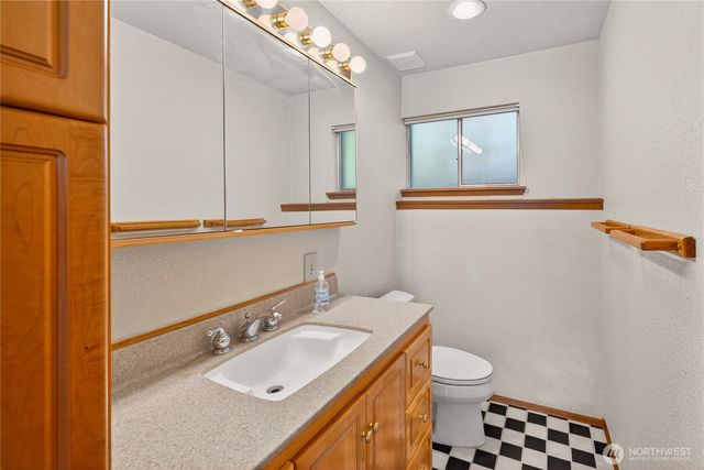 220 Skagit Way, La Conner, WA 98257