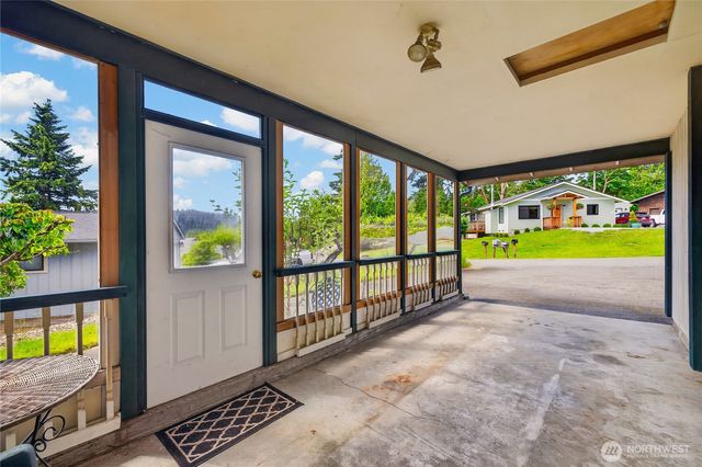 220 Skagit Way, La Conner, WA 98257