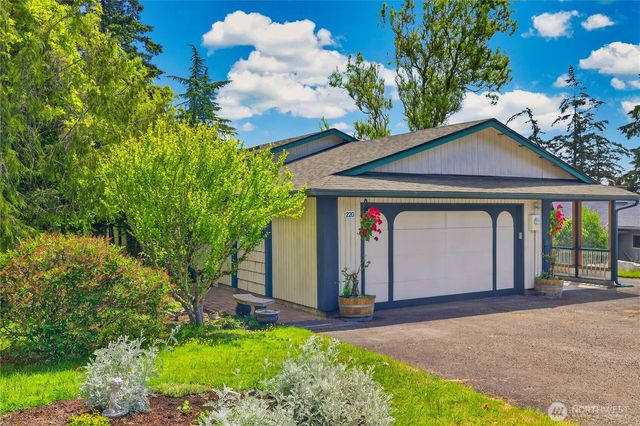 220 Skagit Way, La Conner, WA 98257