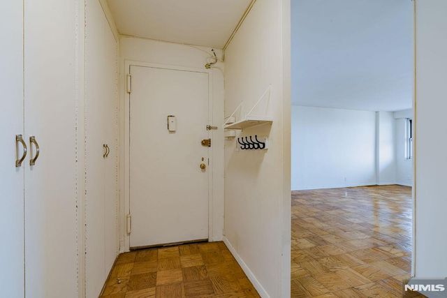 6600 JFK Blvd E 10K, West New York, NJ 07093