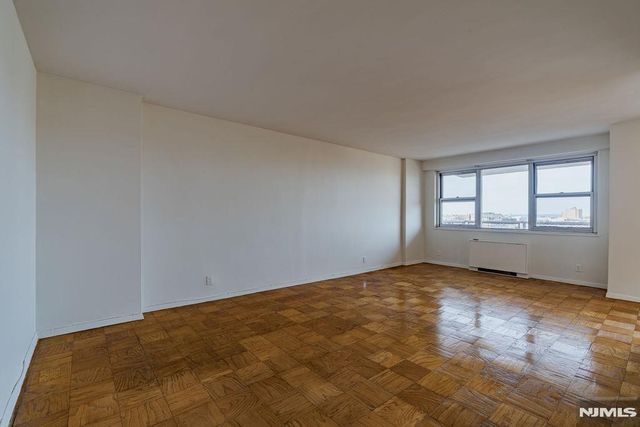 6600 JFK Blvd E 10K, West New York, NJ 07093