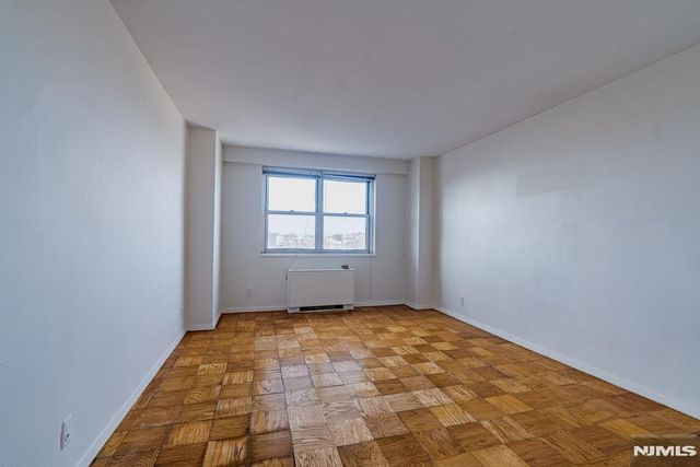 6600 JFK Blvd E 10K, West New York, NJ 07093