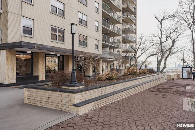 6600 JFK Blvd E 10K, West New York, NJ 07093