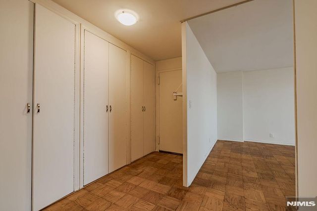 6600 JFK Blvd E 10K, West New York, NJ 07093