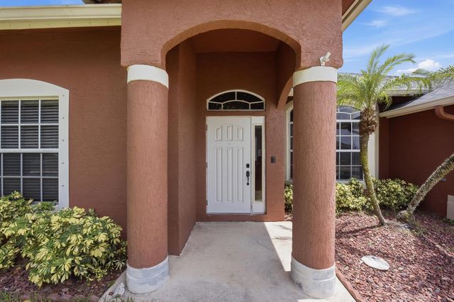1526 SW MULLINAX Avenue, Port St. Lucie, FL 34953