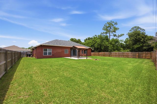 1526 SW MULLINAX Avenue, Port St. Lucie, FL 34953