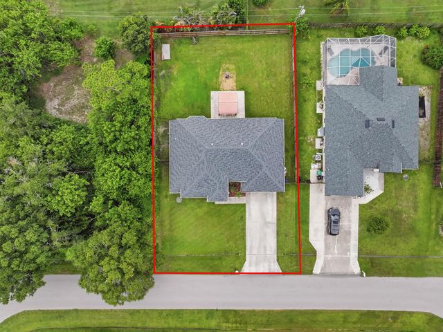 1526 SW MULLINAX Avenue, Port St. Lucie, FL 34953