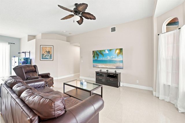 1526 SW MULLINAX Avenue, Port St. Lucie, FL 34953
