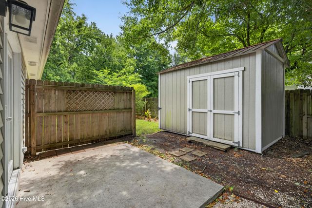 6700 Batsonwood Court, Wilmington, NC 28405