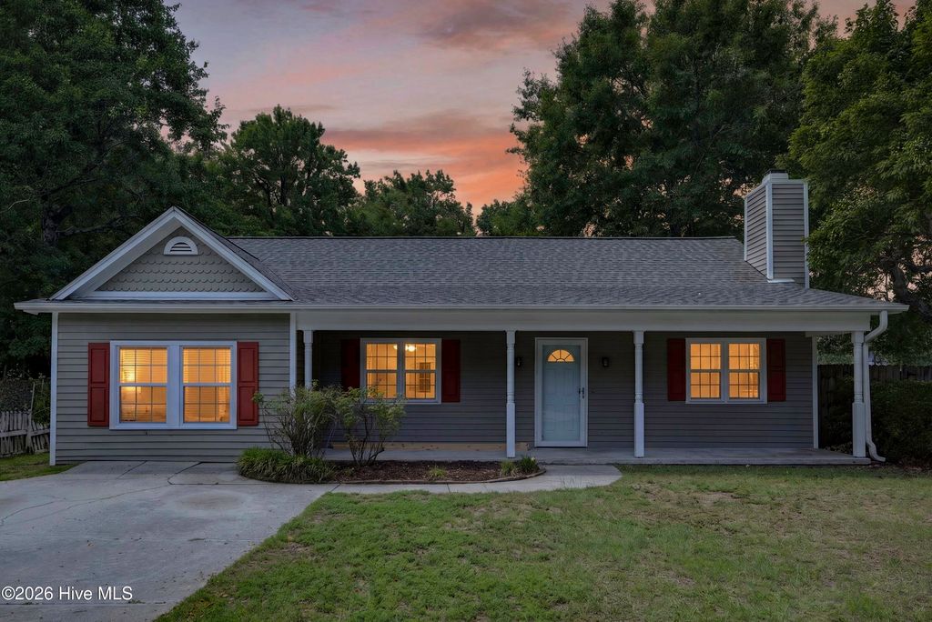 6700 Batsonwood Court, Wilmington, NC 28405