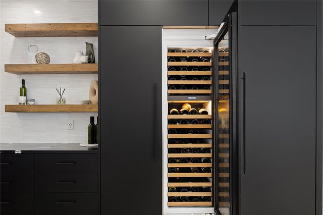 8609 Navidad DR, Austin, TX 78735