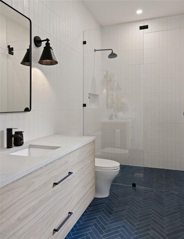 8609 Navidad DR, Austin, TX 78735