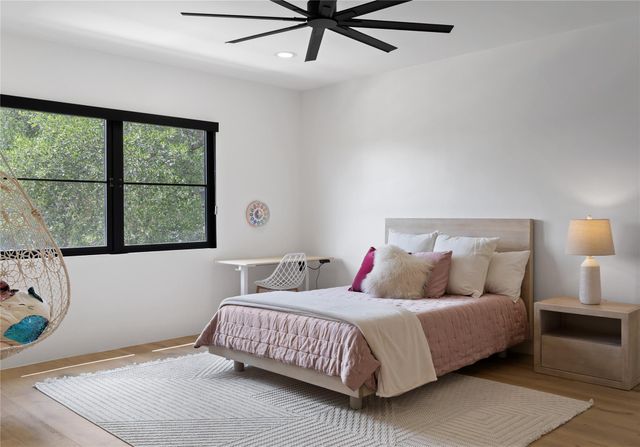 8609 Navidad DR, Austin, TX 78735