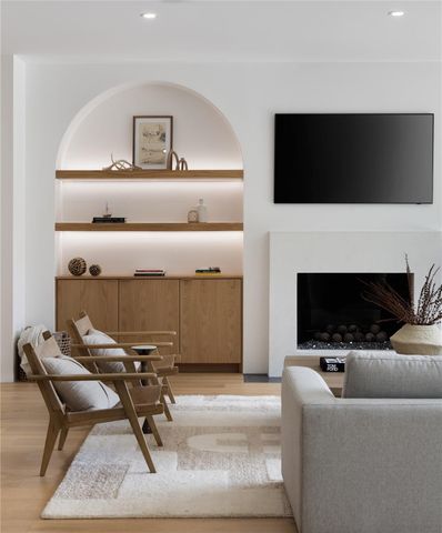 8609 Navidad DR, Austin, TX 78735