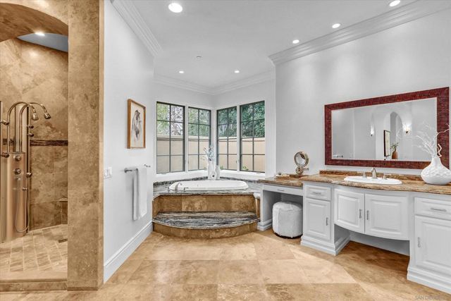 6102 Avenida Alteras, Rancho Santa Fe, CA 92067