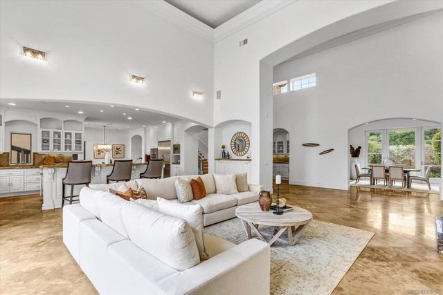 6102 Avenida Alteras, Rancho Santa Fe, CA 92067