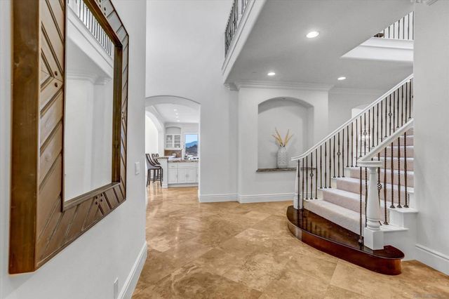 6102 Avenida Alteras, Rancho Santa Fe, CA 92067
