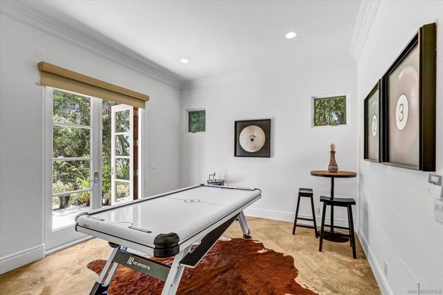6102 Avenida Alteras, Rancho Santa Fe, CA 92067