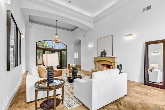 6102 Avenida Alteras, Rancho Santa Fe, CA 92067