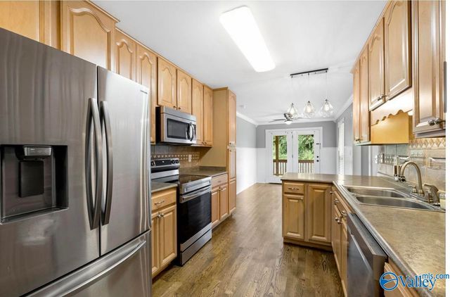 112 Shallowhill Road, Huntsville, AL 35811