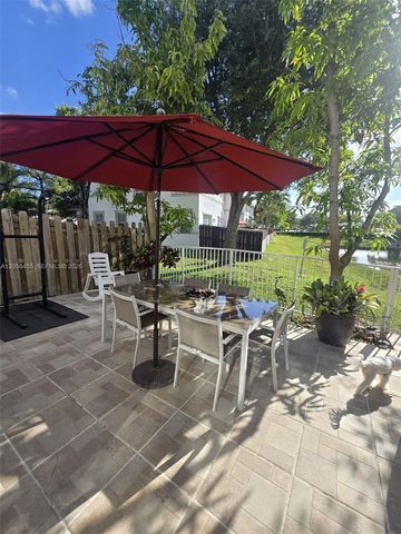 7950 NW 108th Pl, Doral, FL 33178