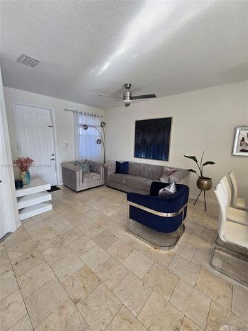 7950 NW 108th Pl, Doral, FL 33178