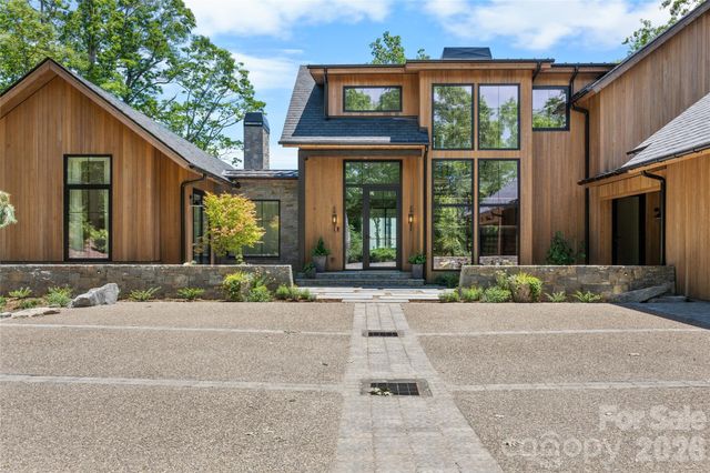 140 Panther Summit Drive, Lake Toxaway, NC 28747