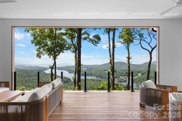 140 Panther Summit Drive, Lake Toxaway, NC 28747