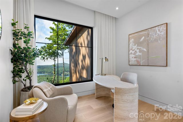 140 Panther Summit Drive, Lake Toxaway, NC 28747