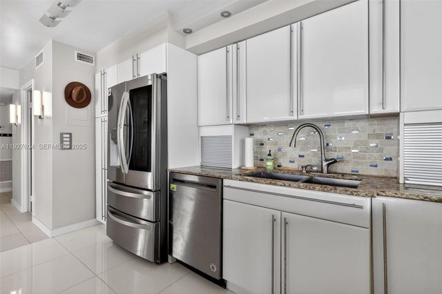 11 Island Ave 1212, Miami Beach, FL 33139