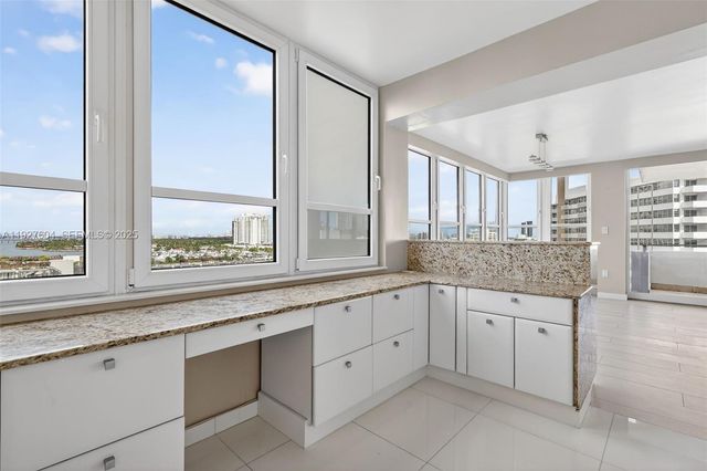 11 Island Ave 1212, Miami Beach, FL 33139