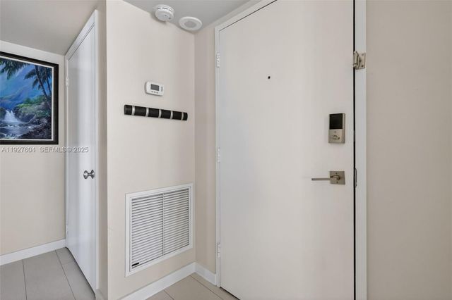 11 Island Ave 1212, Miami Beach, FL 33139