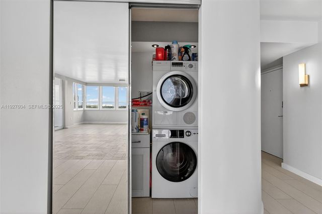 11 Island Ave 1212, Miami Beach, FL 33139