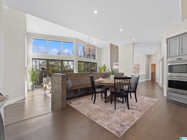 412 VESCLUB PLACE, Vestavia Hills, AL 35216