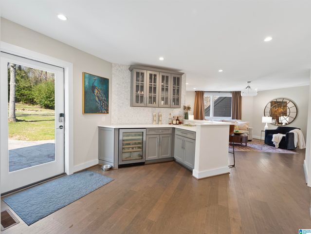 412 VESCLUB PLACE, Vestavia Hills, AL 35216