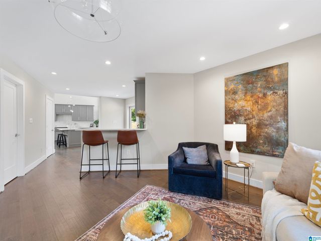 412 VESCLUB PLACE, Vestavia Hills, AL 35216