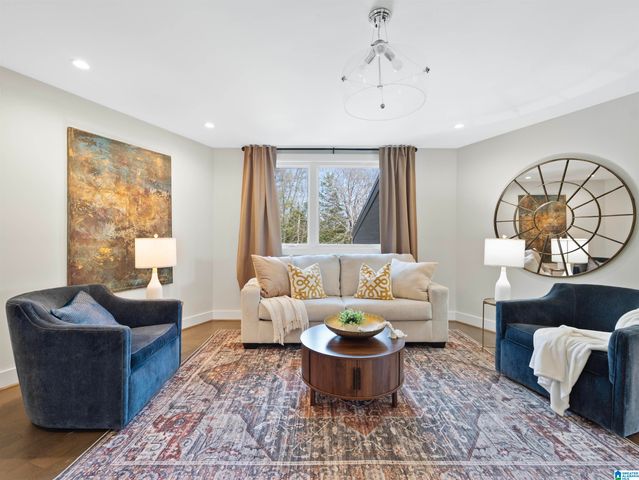 412 VESCLUB PLACE, Vestavia Hills, AL 35216