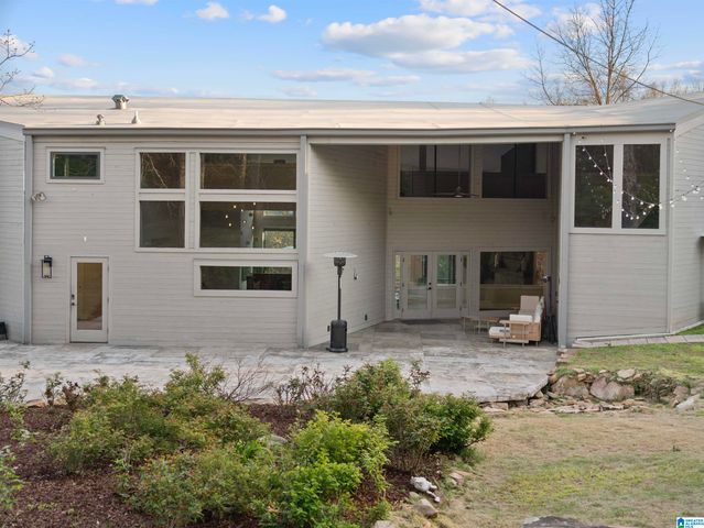 412 VESCLUB PLACE, Vestavia Hills, AL 35216