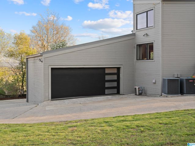 412 VESCLUB PLACE, Vestavia Hills, AL 35216