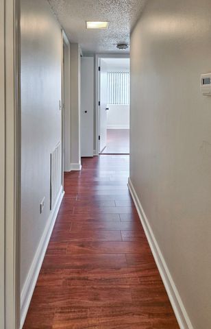 500 Valley Drive 100, Naperville, IL 60563