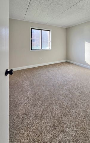 500 Valley Drive 100, Naperville, IL 60563