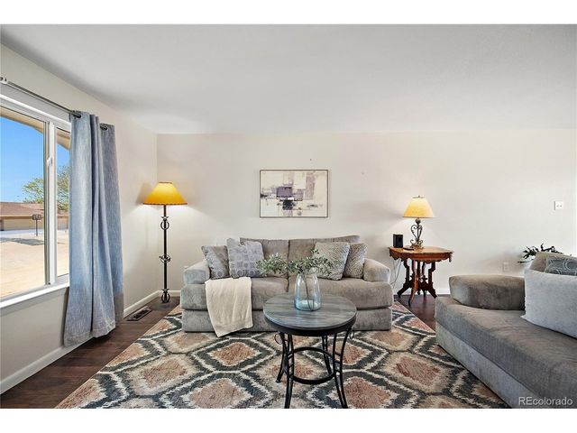 57 W Bonanza Dr, Pueblo, CO 81007