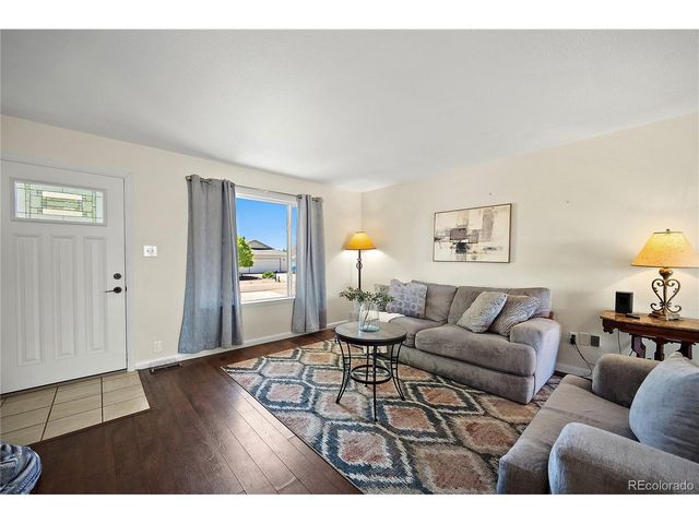 57 W Bonanza Dr, Pueblo, CO 81007