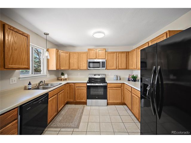 57 W Bonanza Dr, Pueblo, CO 81007