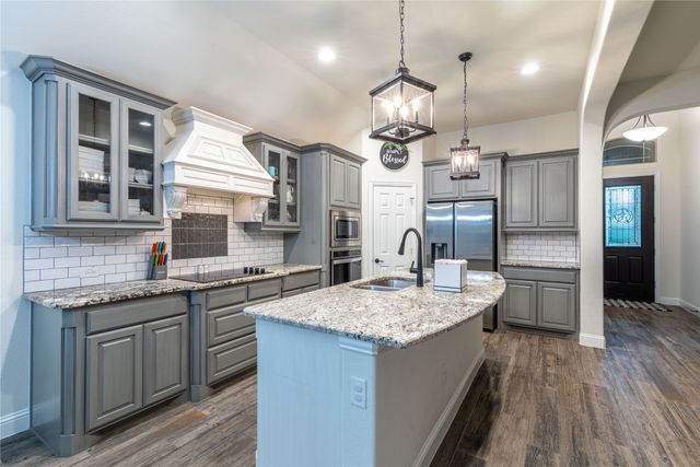 415 Valley Brook Court, Waxahachie, TX 75165