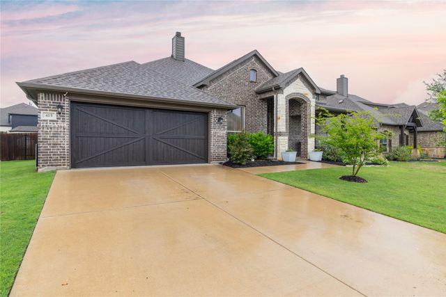 415 Valley Brook Court, Waxahachie, TX 75165