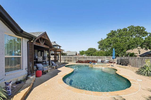 3 Enchanted Court, Mansfield, TX 76063