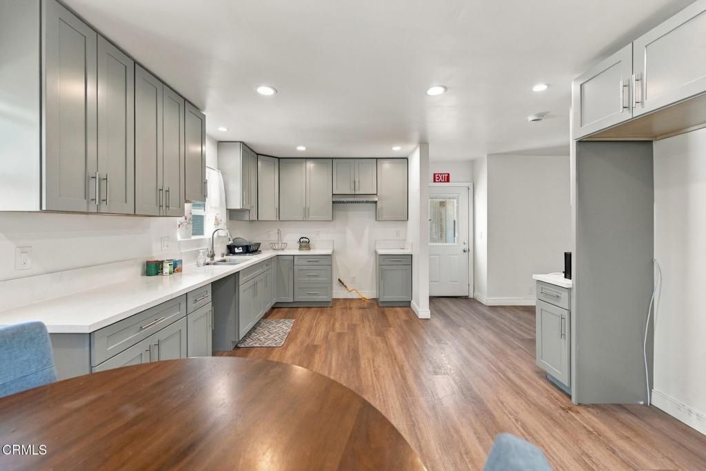 2055 W 80th Street, Los Angeles, CA 90047 — photo 3