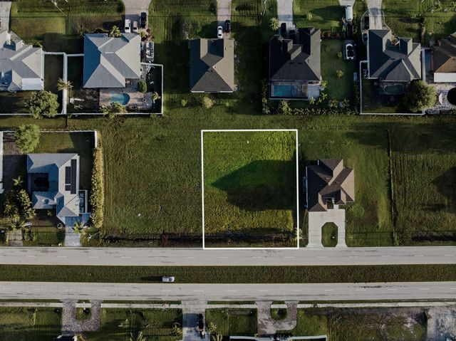 2623 Tropicana Parkway W, Cape Coral, FL 33993
