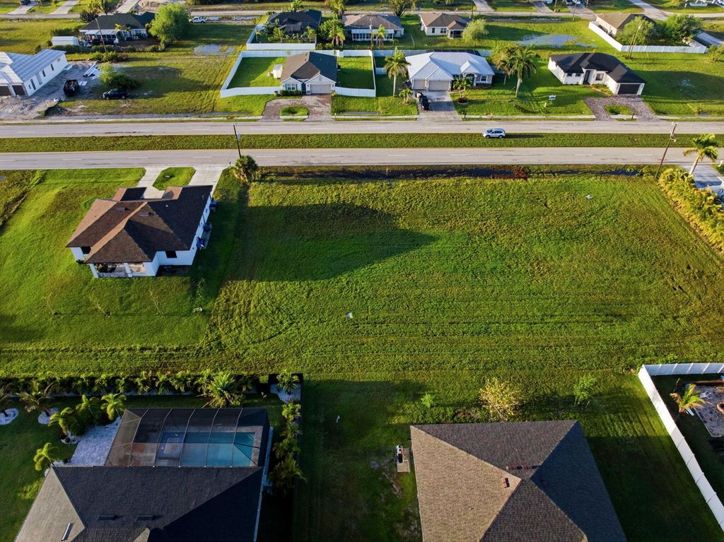 2623 Tropicana Parkway W, Cape Coral, FL 33993